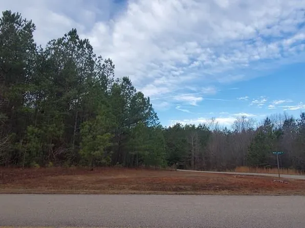 8 Chameleon Ln, Littleton, NC 27850