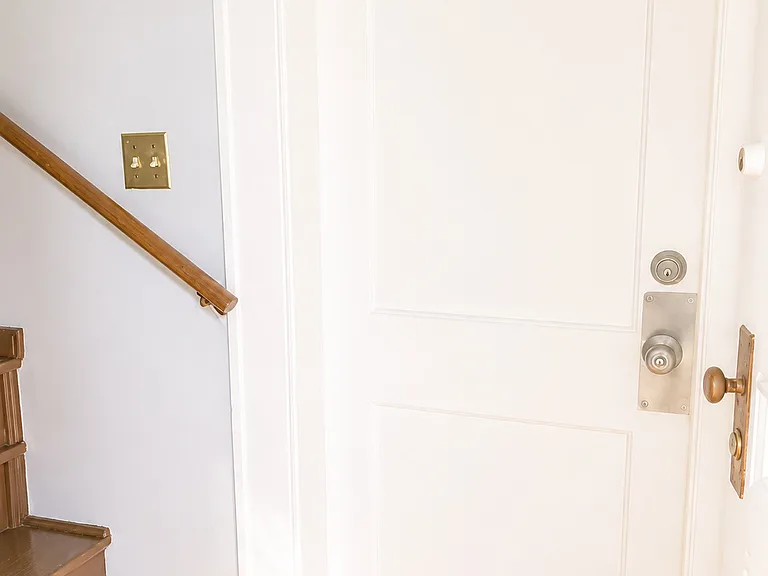 155 Beardsley Ave — Photo 13