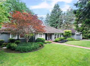 10080 SW Hawthorne Ln, Portland, OR 97225
