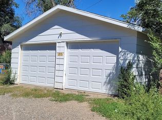 815 N 3rd St, Raton, NM 87740