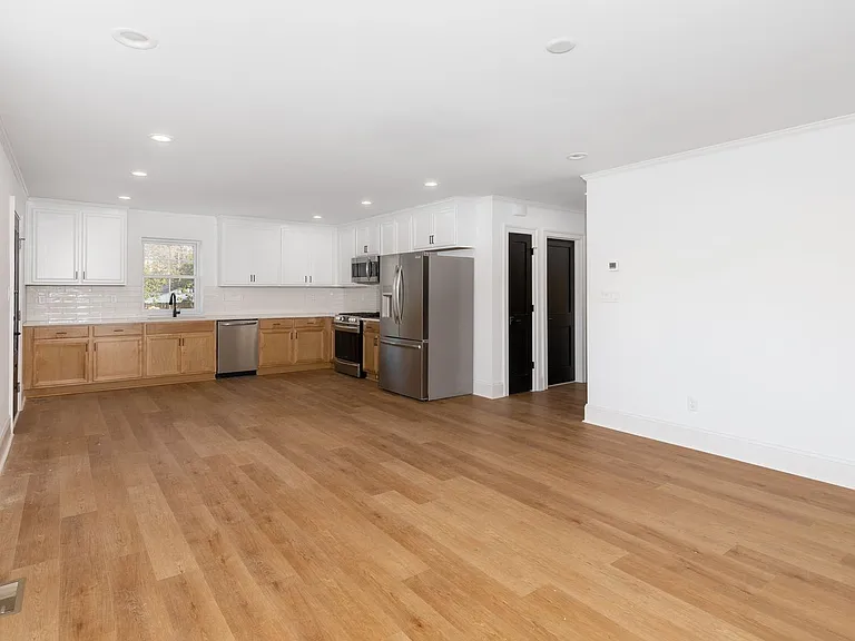 3200 Holly Rd — Photo 6