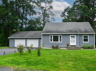 2641 Aqueduct Rd, Schenectady, NY 12309