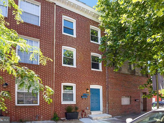 2nd image of 1245 W Lombard St