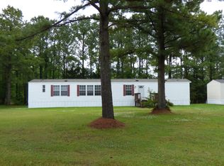 202 Snapper Ct, Hubert, NC 28539