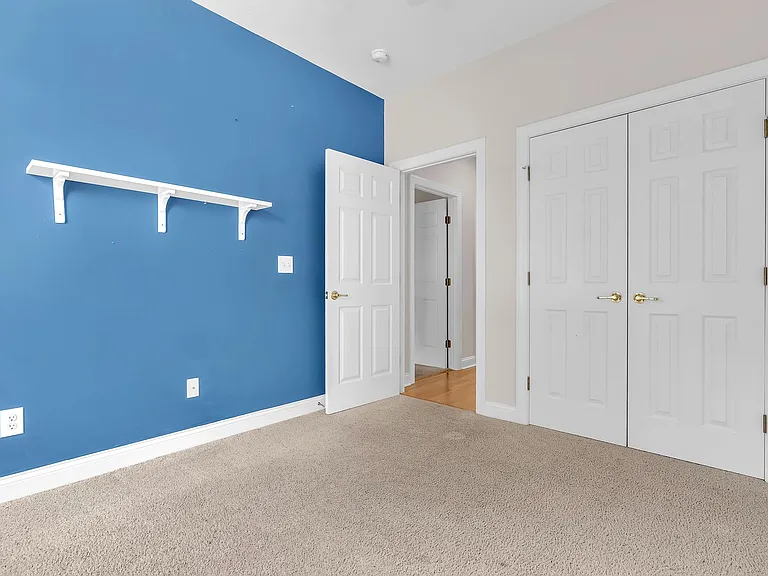 210 Raven Ridge Ct — Photo 19