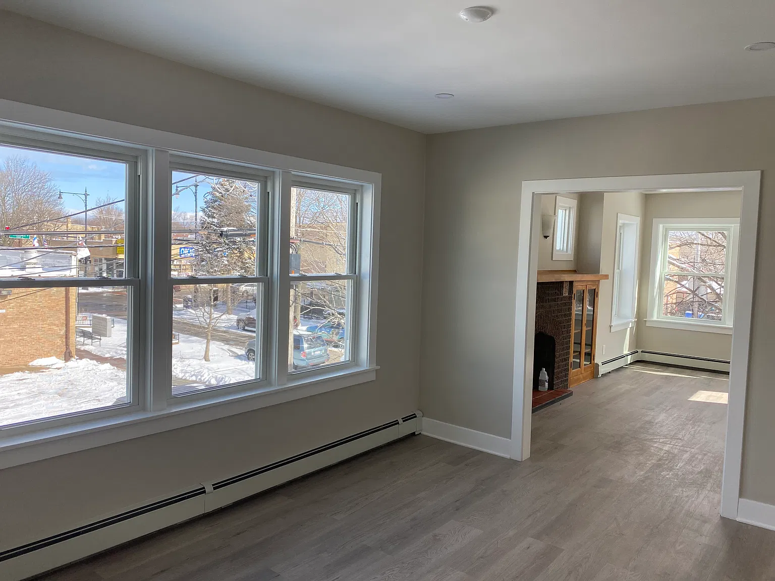 4744 N Keeler Ave — Photo 3