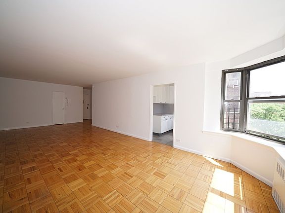 4th image of 1700 York Ave APT 5H