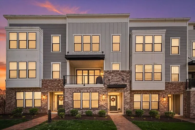 18 Shiplock Row