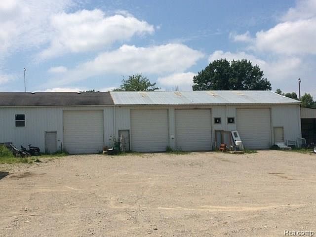 1st image of 4718 Davison Rd