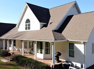 580 Warriors Path, Flat Lick, KY 40935