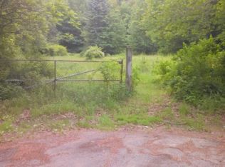 216 Dee Rd, Norton Shores, MI 49444