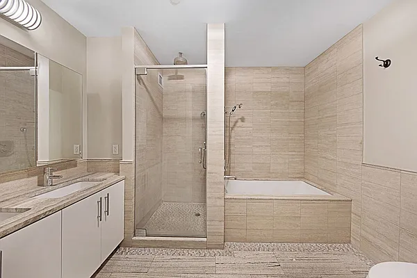 Rented by Compass | media 28