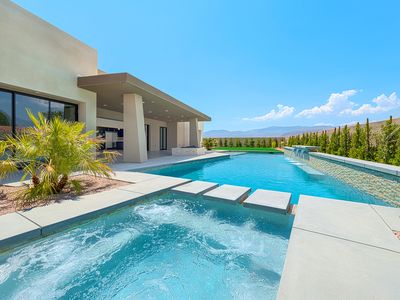 102 Vail Dunes Ct, Rancho Mirage, CA, 92270