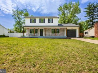 402 Morris Dr, Cherry Hill, NJ 08003