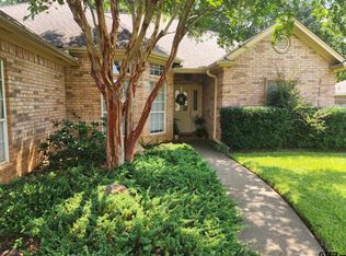 203 Merri Ln, Whitehouse, TX 75791