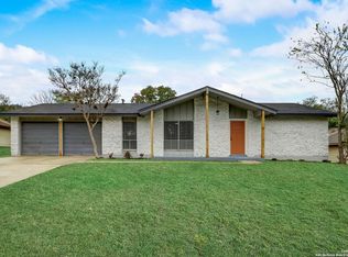 7709 Village Oak Dr, Live Oak, TX 78233
