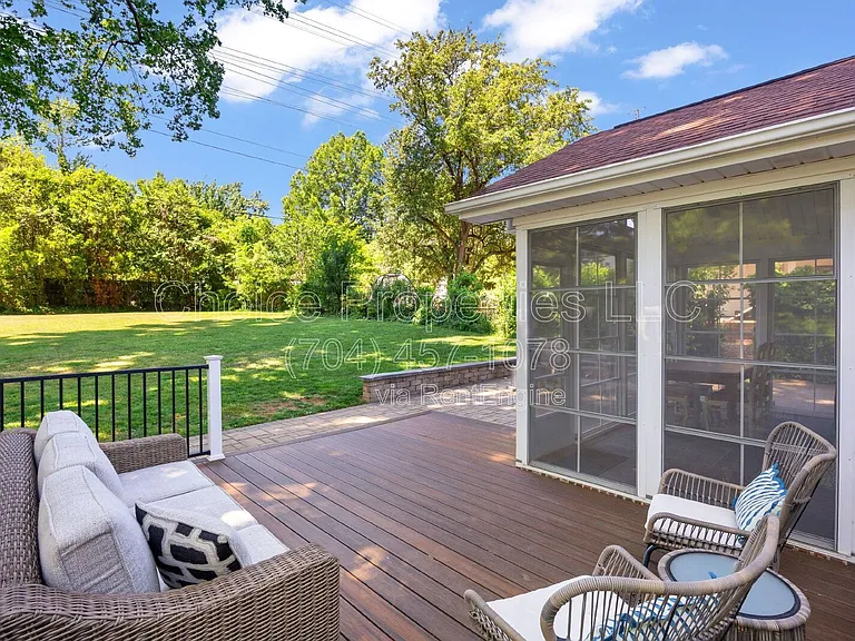 832 Stanfield Dr — Photo 42