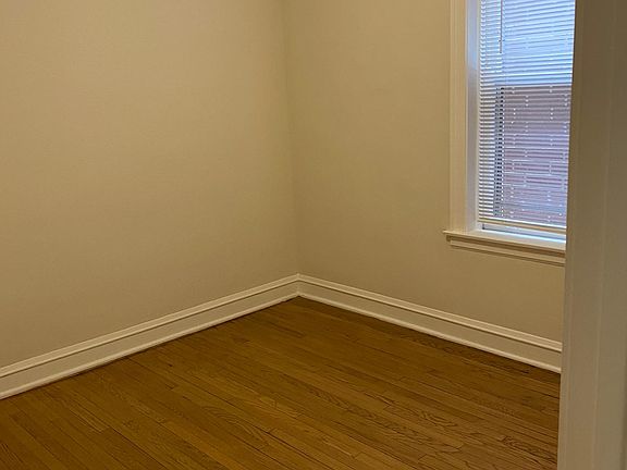 4th image of 3948 N Bell Ave #1