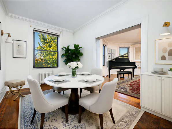 194 Riverside Drive image 4 of 26