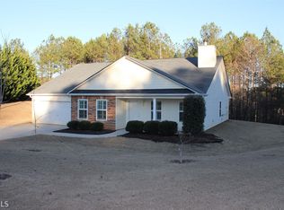 22 Palmer Pl, Grantville, GA 30220