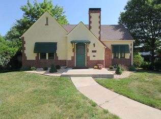 2327 N Circle Dr, Saint Joseph, MO 64505