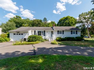 176 Clintonville Rd, North Haven, CT 06473