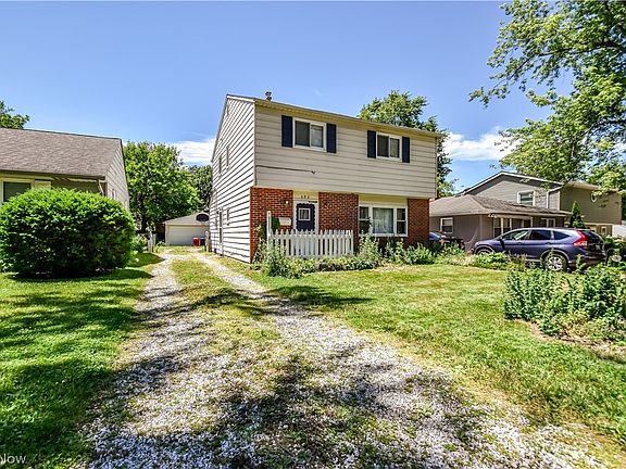 2nd image of 682 Iroquois Trl