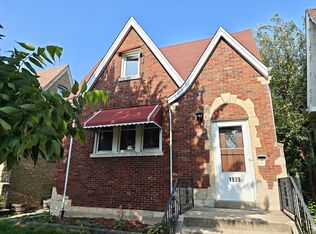 1935 Wenonah Ave, Berwyn, IL 60402