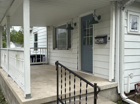 2430 N E St #A, Elwood, IN 46036