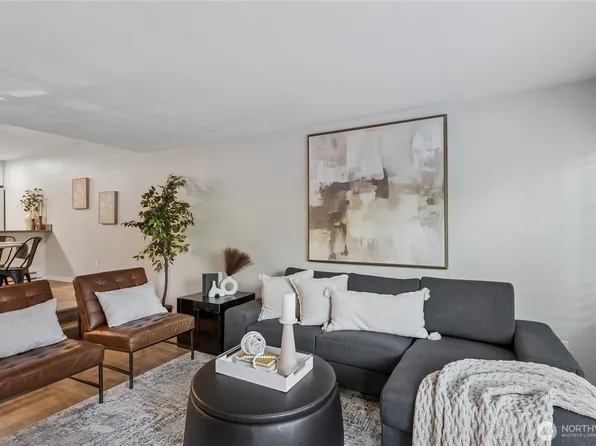 3661 24th Place W #107, Seattle, WA 98199