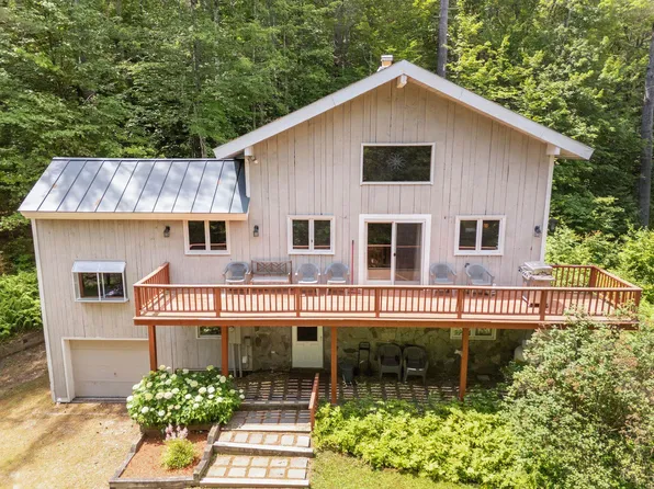 196 Powder Mill Road, Londonderry, VT 05148