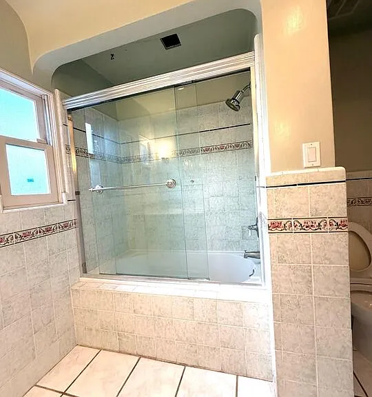 2342 Selby Ave — Photo 23