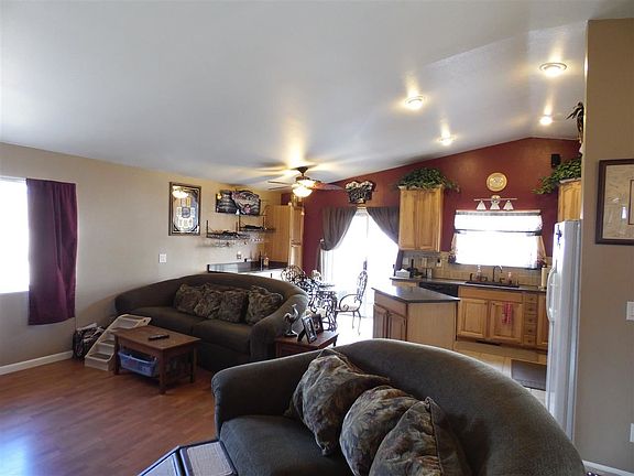 3rd image of 1426 Sally Ln