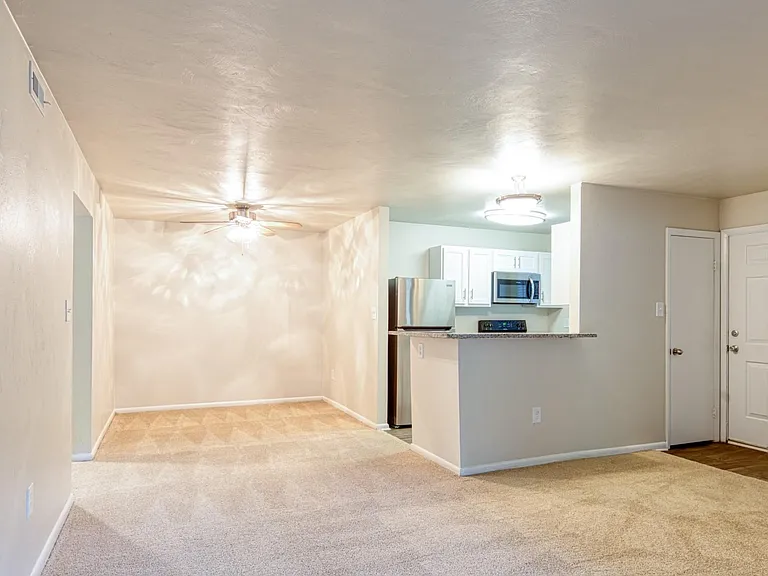 One Central Apartment Homes — Photo 17