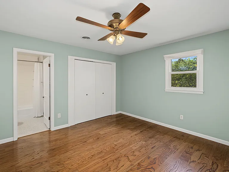 1205 S Cottage Grove Ave — Photo 29