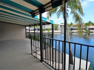 8515 Ardoch Rd, Miami Lakes, FL 33016