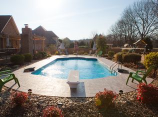 33 Fox Hunt Ln, Greer, SC 29651