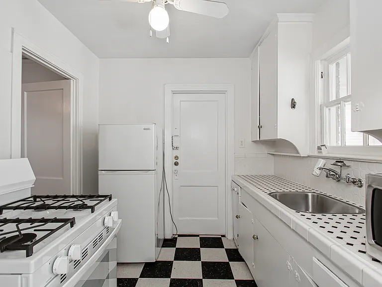 5918 La Vista Dr #3 — Photo 22