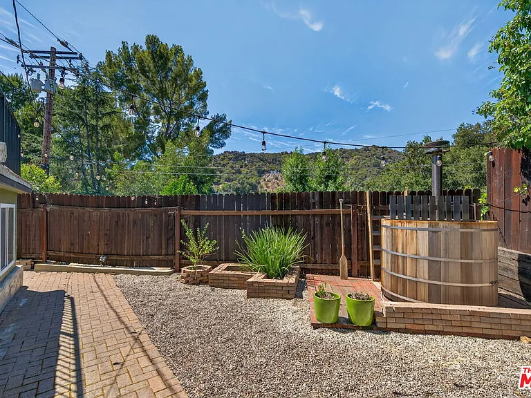 21549 Summit Trl — Photo 3