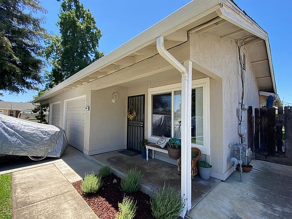 3rd image of 1431 Claret Ct