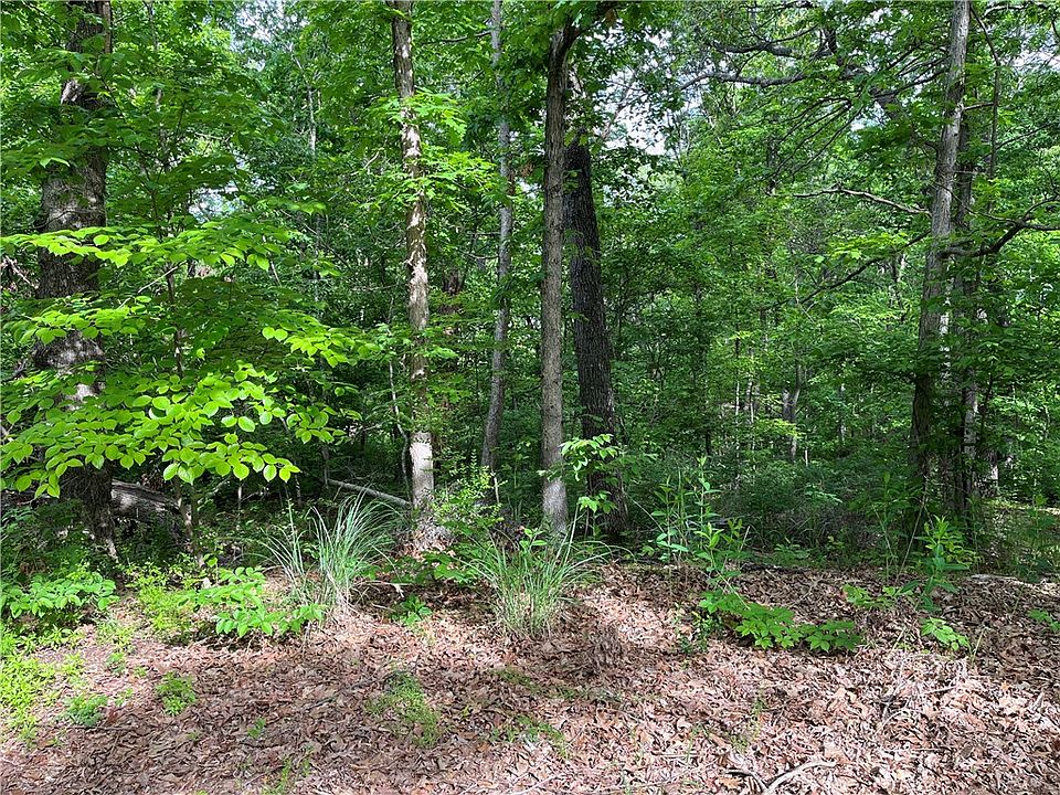 1st image of Forres Ln #4