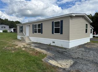 29 Shore Ln, Bloomingburg, NY 12721