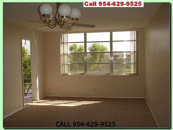 Living room & patio