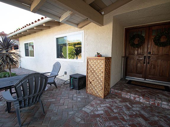 2nd image of 909 Dara St