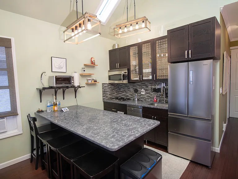 4731 Beach 47 St #2 — Photo 59