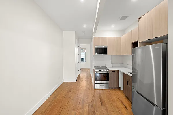 Rented by Nest Seekers International | media 14