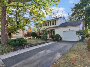 854 Stonehenge Rd, Cherry Hill, NJ 08003
