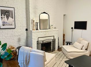 353 W 19th St #2, New York, NY 10011