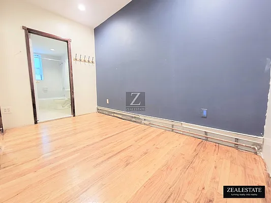 Rented by ZealEstate Group Inc | media 12
