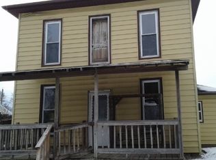120 S Benton St, Roann, IN 46974